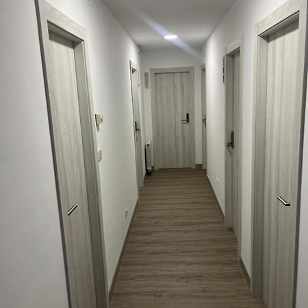 Hostal Y Albergue Carpinteiras Rodeiro Eksteriør billede