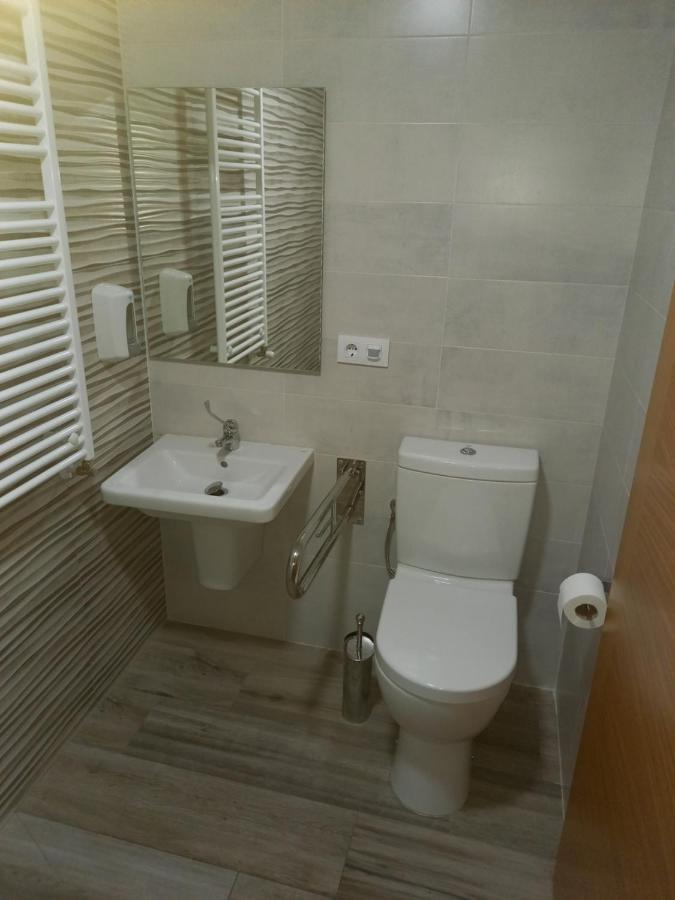 Hostal Y Albergue Carpinteiras Rodeiro Eksteriør billede