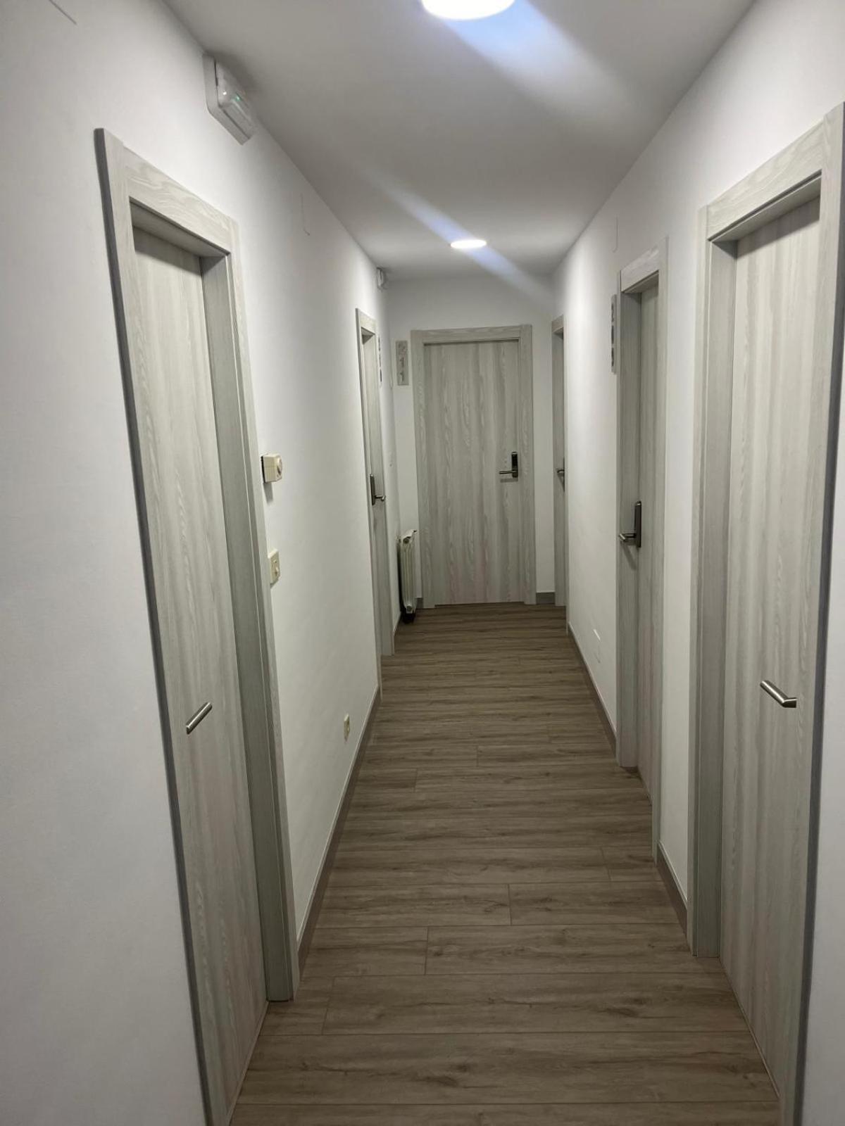 Hostal Y Albergue Carpinteiras Rodeiro Eksteriør billede